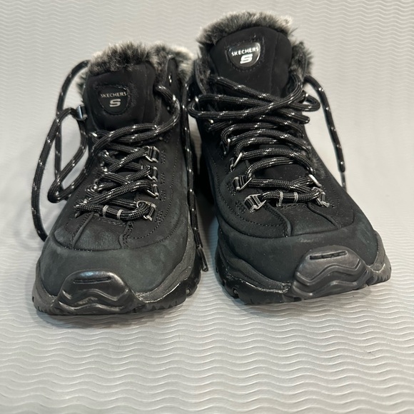 SKECHERS - Picture 2 of 8